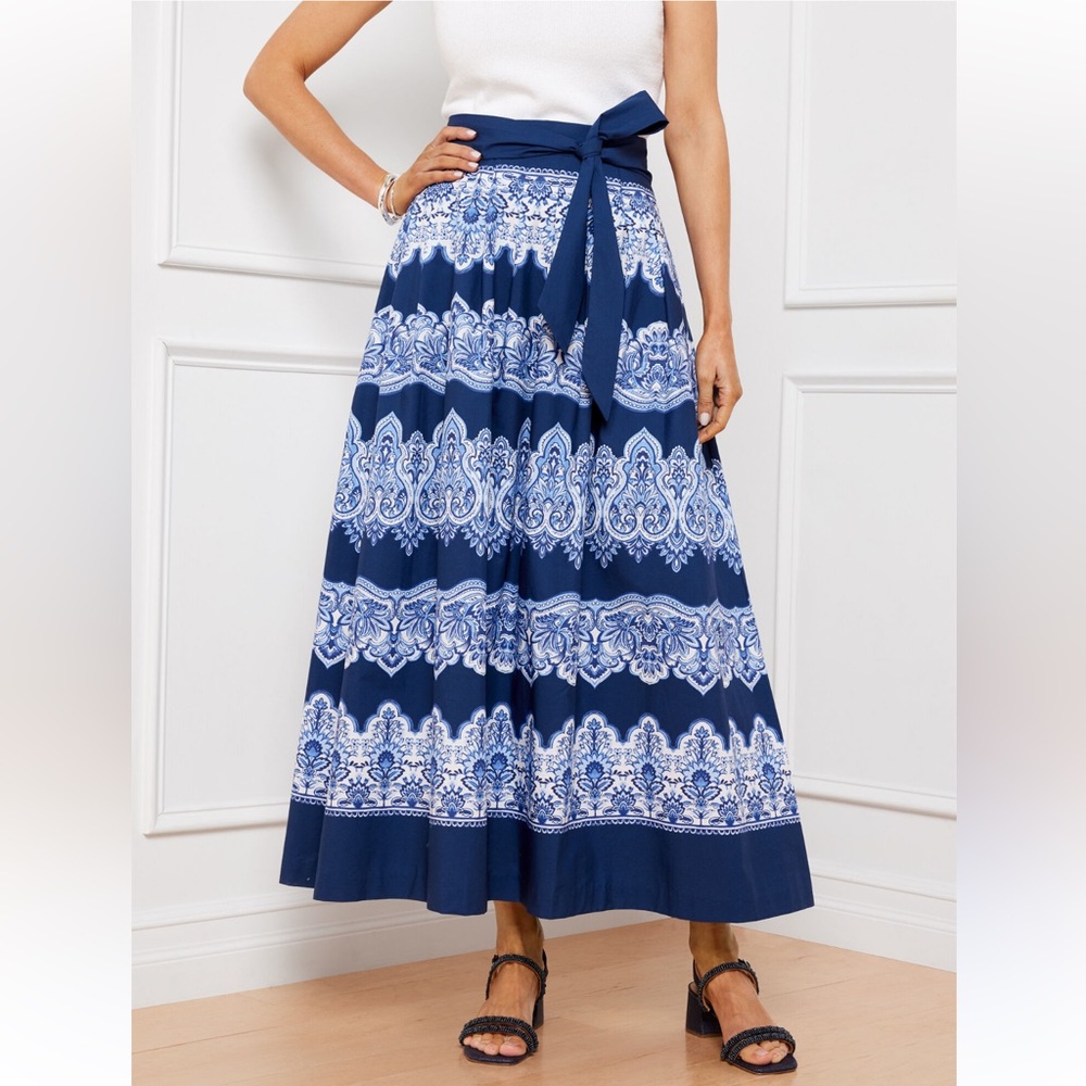 Talbots The Piper Pleated Patio Skirt in Navy and White Decorative Medallion 6 - Picture 1 of 6